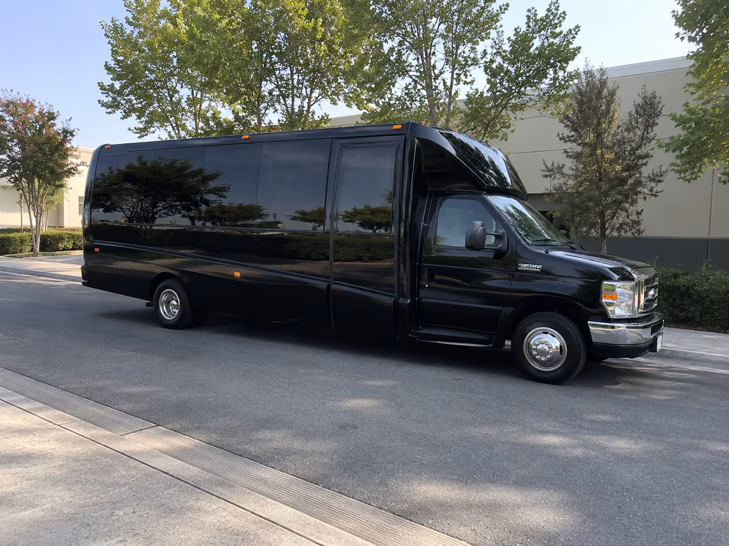 Charlotte Birthday, Sweet 16, & Quinceañera Transportation party bus exterior