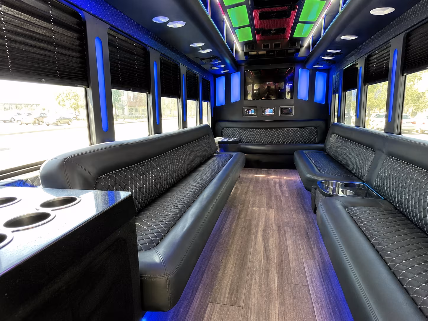 Charlotte Winery Tour & Pub Crawl Transportation party bus exterior