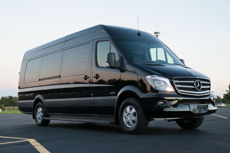 Fayetteville 18 Passenger Van/Minibus