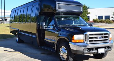 18 Passenger party bus Charlotte