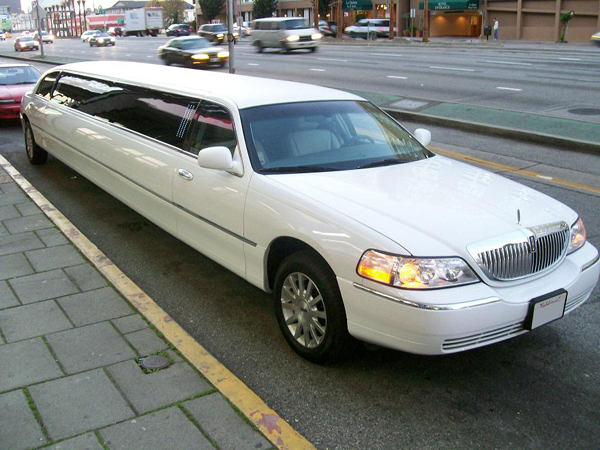 Charlotte 8 Passenger Limo